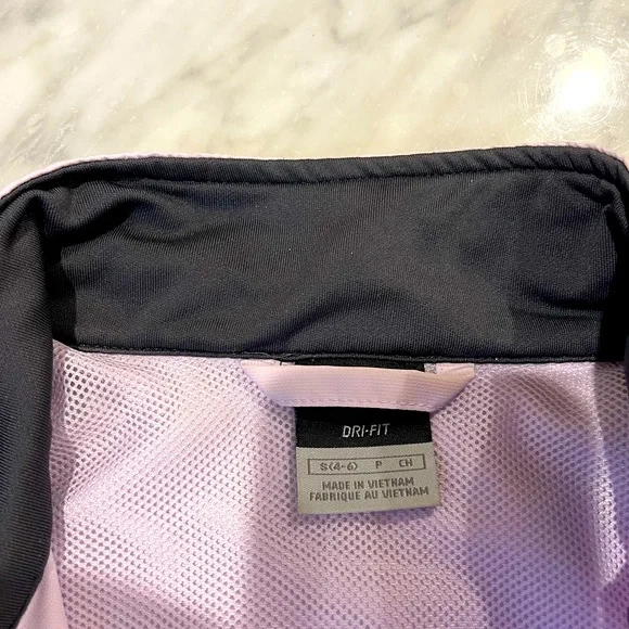 Nike Dri-Fit “Run” Jacket - Picture 2 of 4